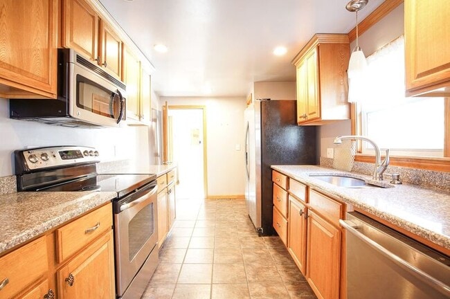 Photo - 74 Hagan Ave