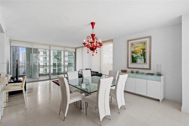 Photo - 90 SW 3rd St Unit 3609