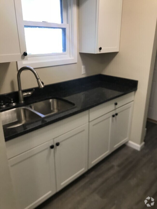 Building Photo - 1657 Minnehaha Ave E Unit #1 Rental