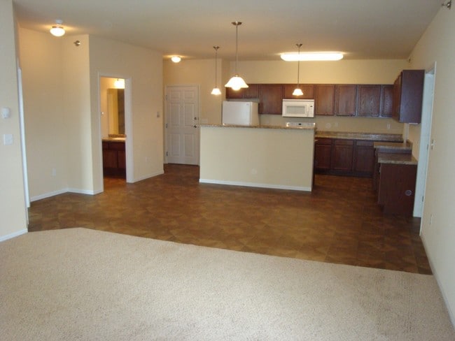 Blackstone Apartments Kitchen/Dining Area