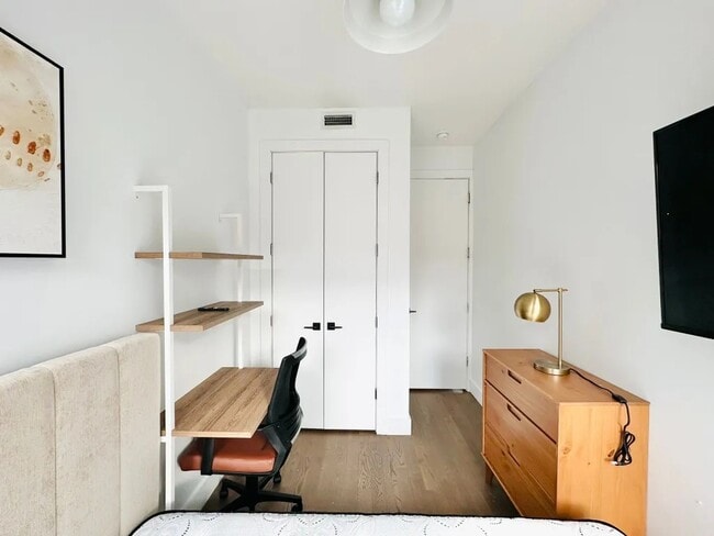 Photo - Furnished room/NOT APARTMENT Unit 2A