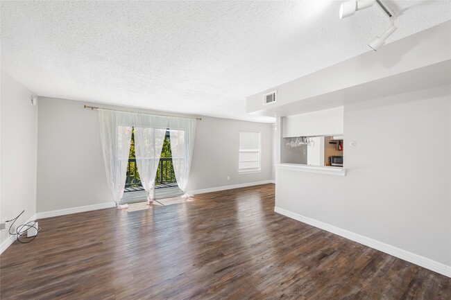 Photo - 8233 Kingsbrook Rd Unit True