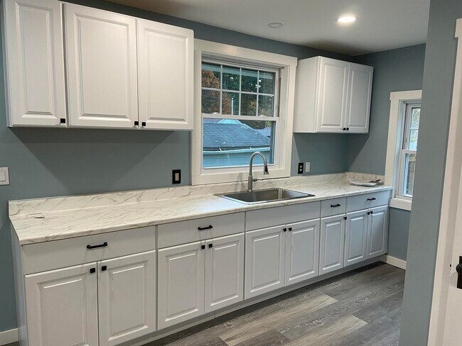 Photo - 1354 River Rd