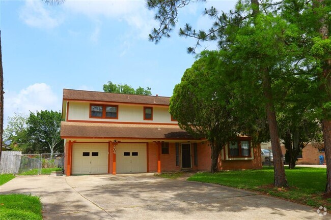 Building Photo - 204 Banyan Dr Rental