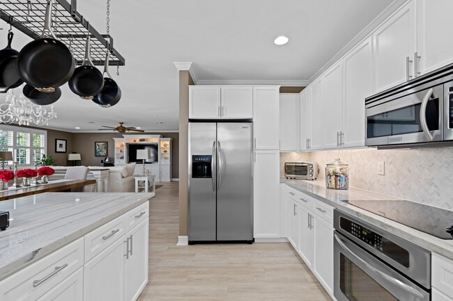 Photo - 1970 S Dixie Hwy Unidad # R2