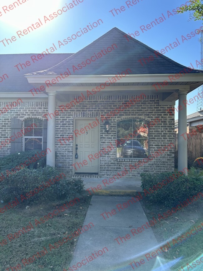 Photo - 120 Church St