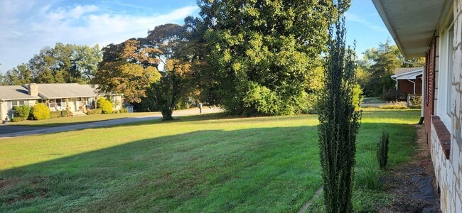 Photo - Large 2 Bedroom Rambler with 2 Primary Sui...