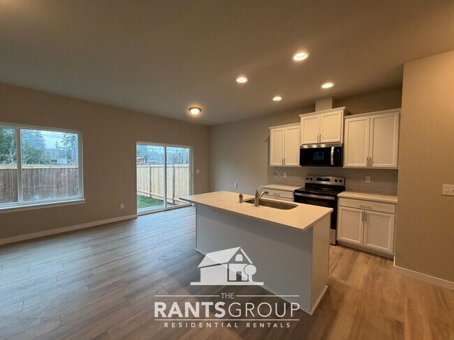 Photo - Leah's Landing