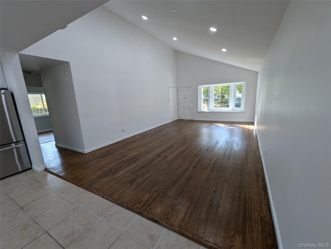 Photo - 144 Sequoia Dr