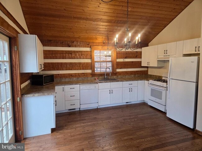 Photo - 8022 Dulins Ford Rd