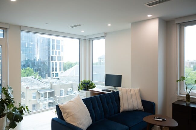 Building Photo - 37 L St SE Unit Apt 607