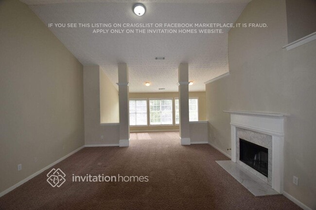 Photo - 310 Ballyshannon Dr
