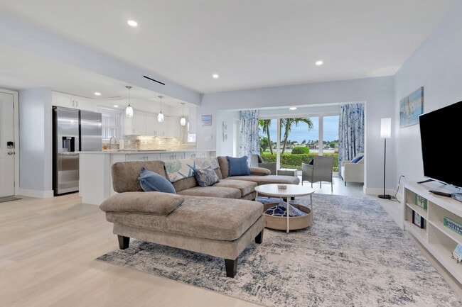 Photo - 3400 Gulf Shore Blvd N