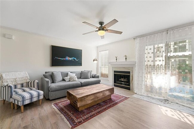 Photo - 214 Granville Ct