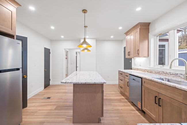 Photo - 62 Locust St Unit 1