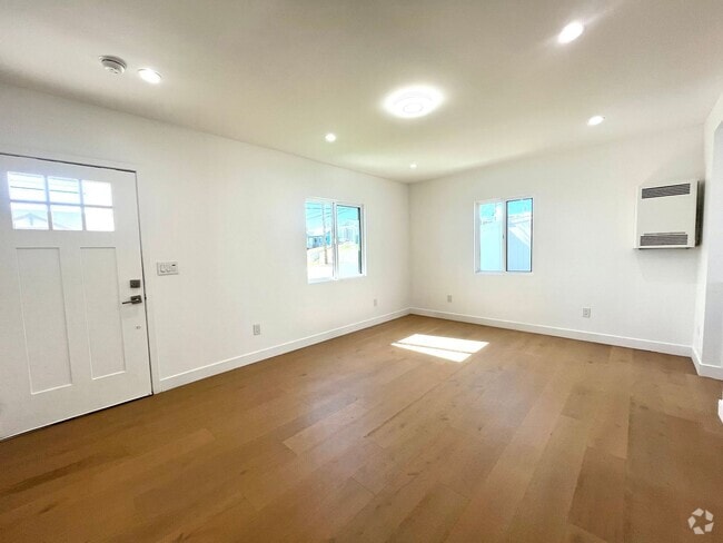 Building Photo - 624 Unit A Rental