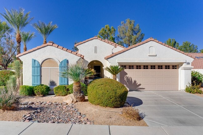 Building Photo - WONDERFUL 3 BEDROOM PLUS DEN 1 STORY HOME....