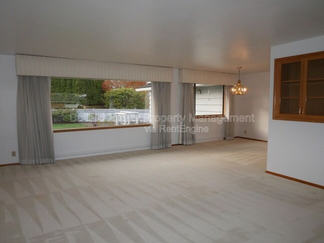 Photo - 8615 23rd Ave NW