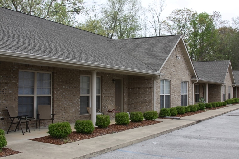 Pinebrook Apartments - Pinebrook Apartments