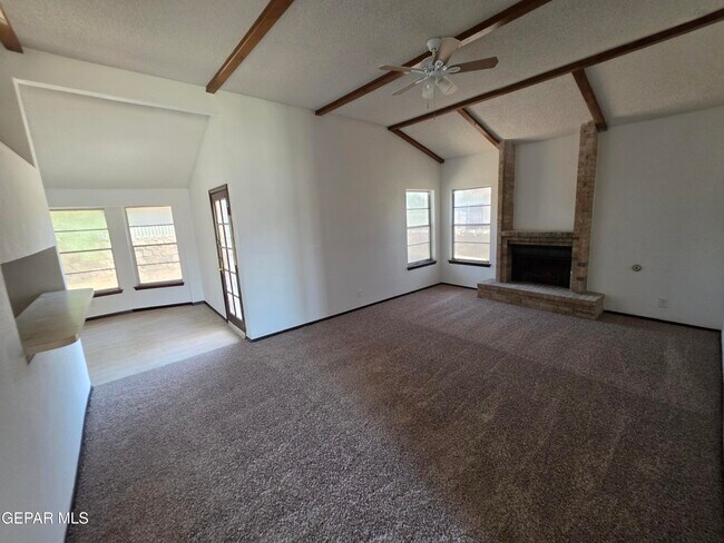 Photo - 6056 Belladonna Cir