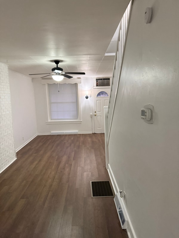 Photo - 526-14-1/2 S 14 1/2 St