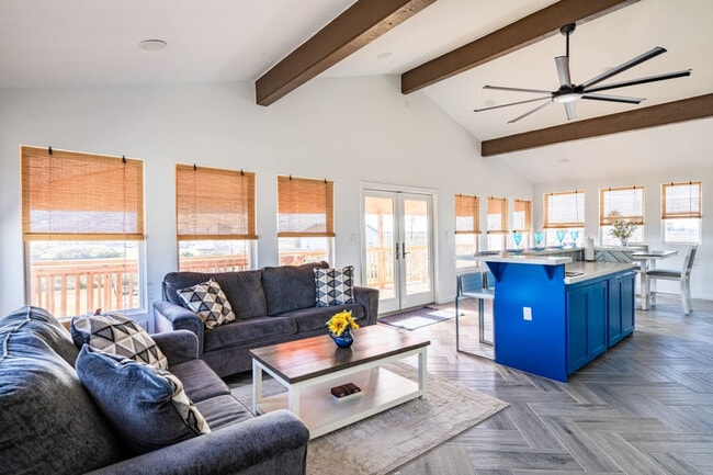 Photo - 920 17th St Unit SI ID1385489P