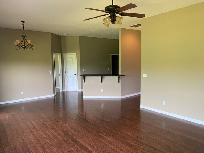 3505 Juniper
