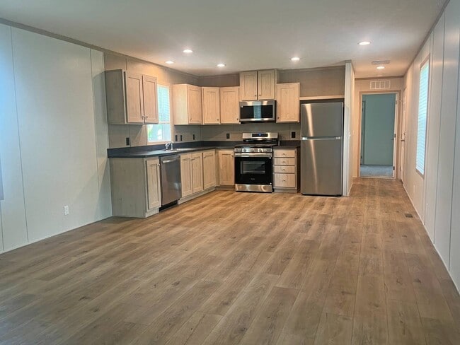 Photo - 2404 N 8th St