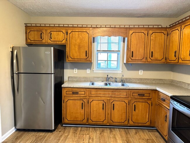 Photo - MOVE IN READY!