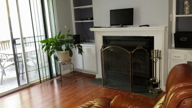 Photo - 2 Bedroom Townhome in NW Greensboro near parks and Greenway
