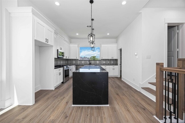 Photo - 1935 Knoll St