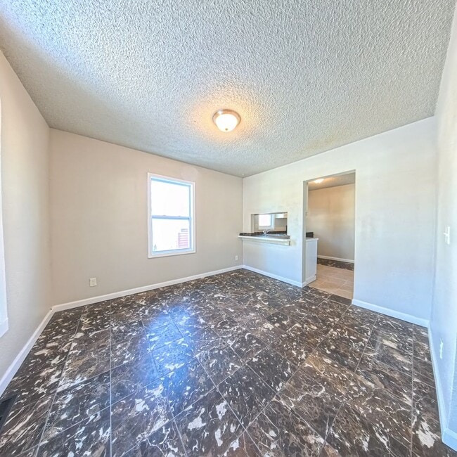 Photo - Spacious 2 Bedroom 2 Bath Home