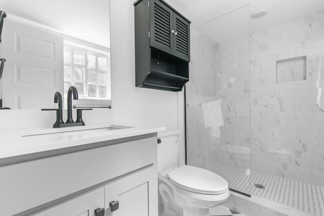 Photo - Riviera Apartments