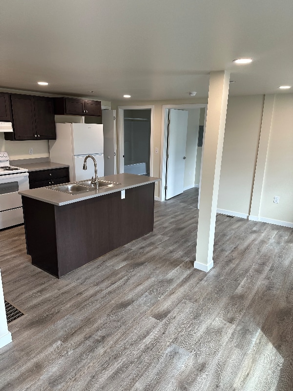 Photo - 587 Valley Rd