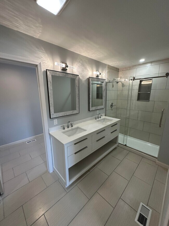 Photo - 905 Ardmore Dr