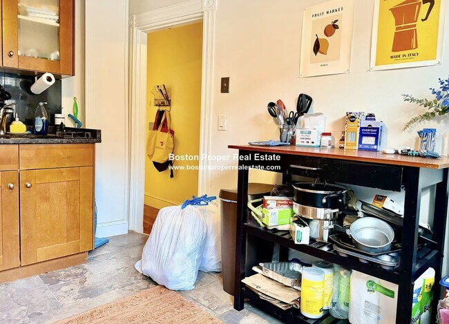 Photo - 99 Saint Botolph St