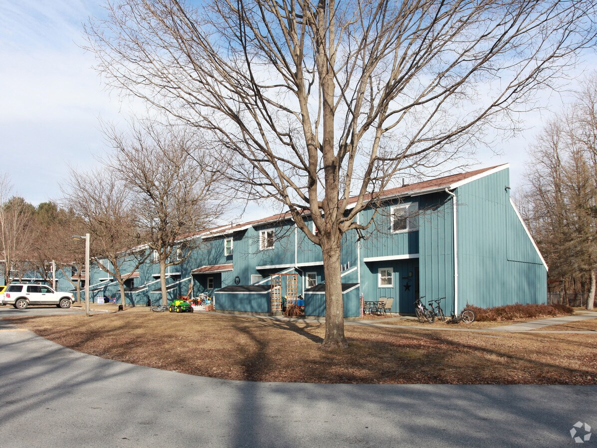 Photo - Hoosac Meadows Apartments