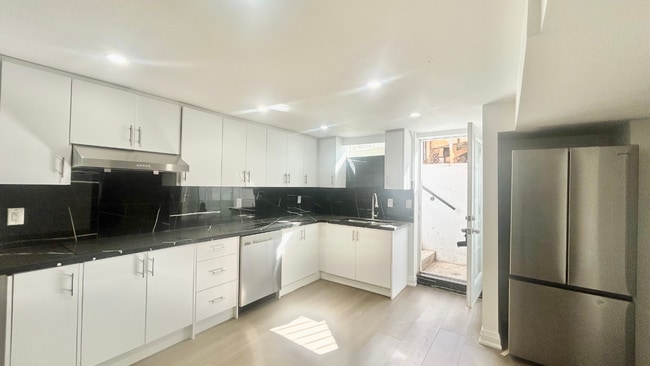 Photo - 6664 Mockingbird Lanes