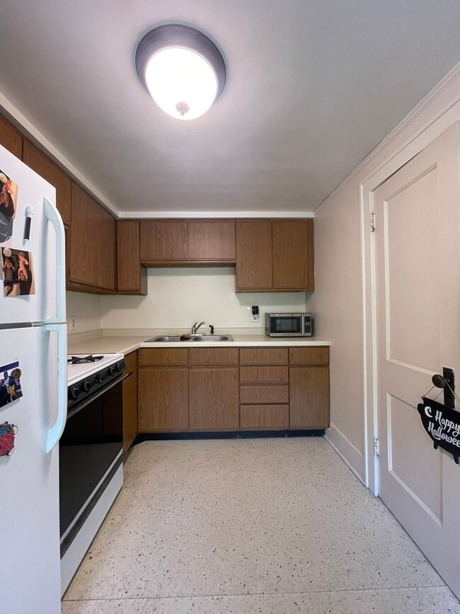 Photo - 148 Marston Ave