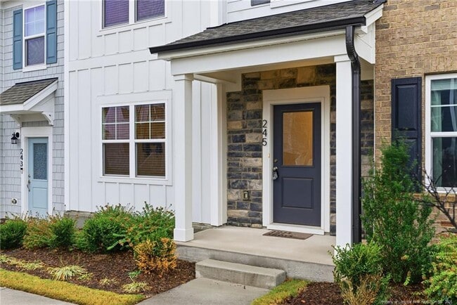 Photo - 245 Ribbon Rail St