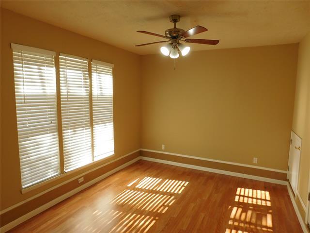 Photo - 2051 Embassy Way