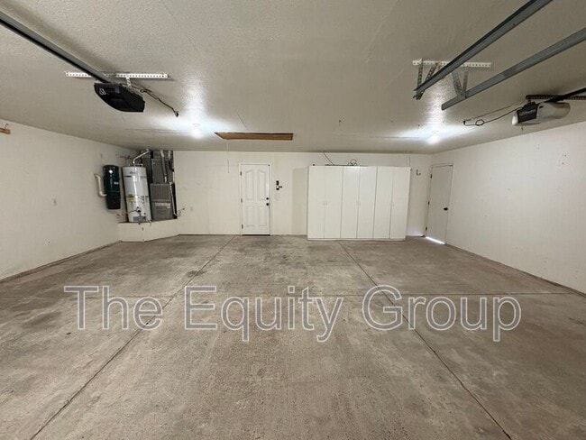 Photo - 2511 S Peppertree St