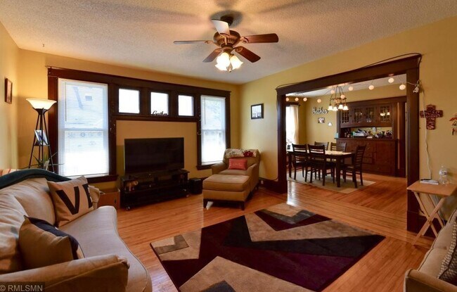 Photo - 3236 18th Ave S