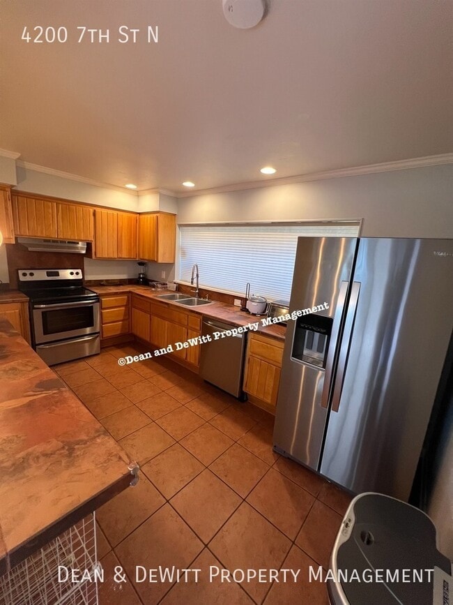 Photo - 4200 7th St N