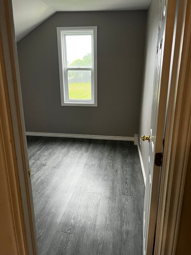 Photo - 6121 Main St Unit Upper