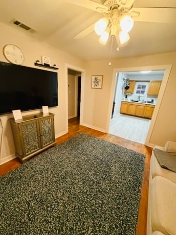 Photo - 998 N 6th St