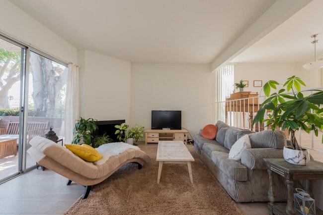 Photo - 28320 Rey de Copas Ln