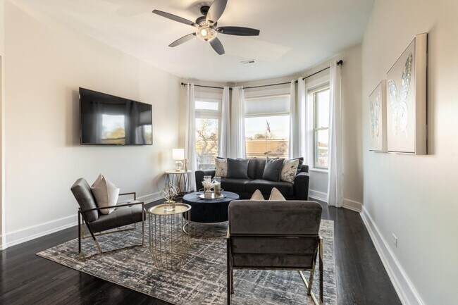 Photo - 5536 S King Dr Unit 2