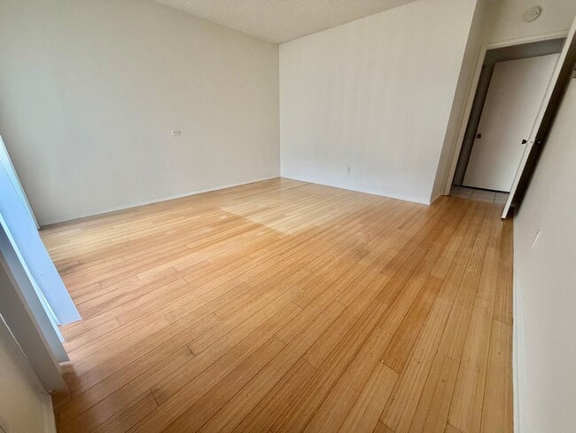 Photo - Resort-Style 1BD Condo with Pool, Spa, Gym & Gated Parking in El Segundo Unit 4