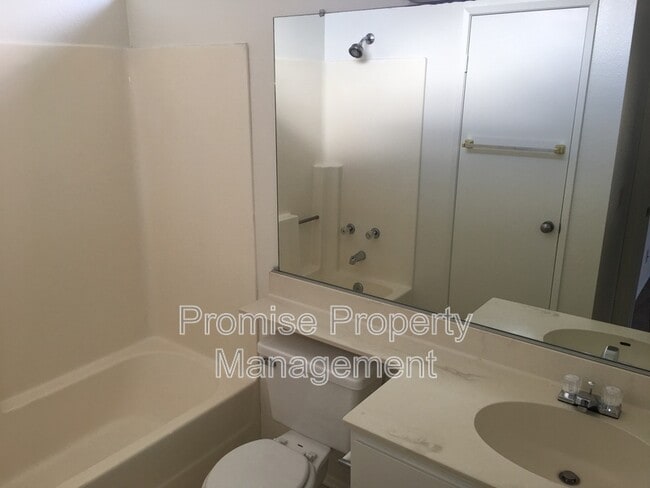 Photo - 1744 Calle Platico